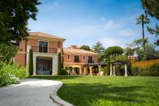Villa in Saint-Jean-Cap-Ferrat - Villa Red Moon